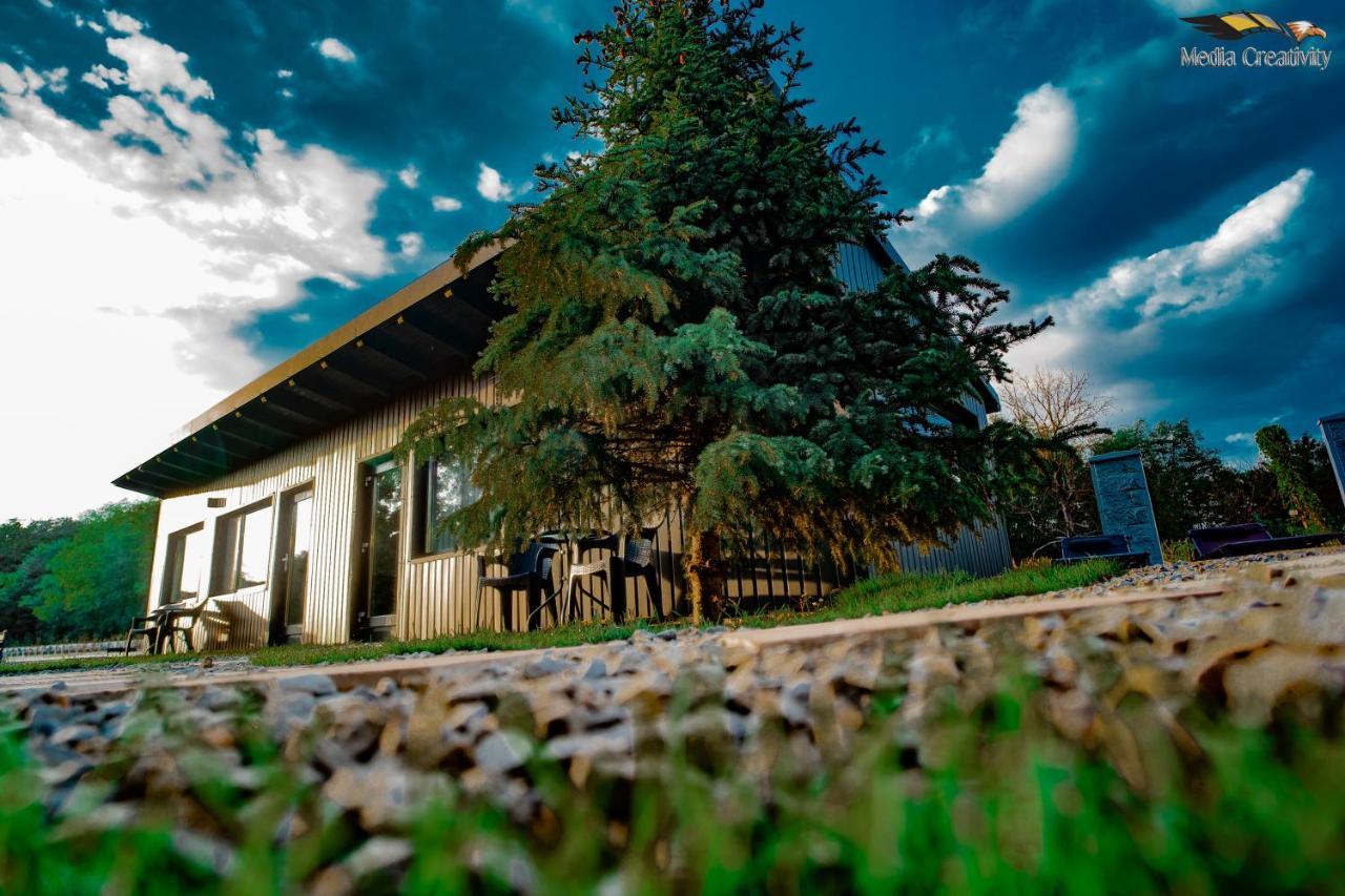 Casa Kaf Villa Sebesel Bagian luar foto